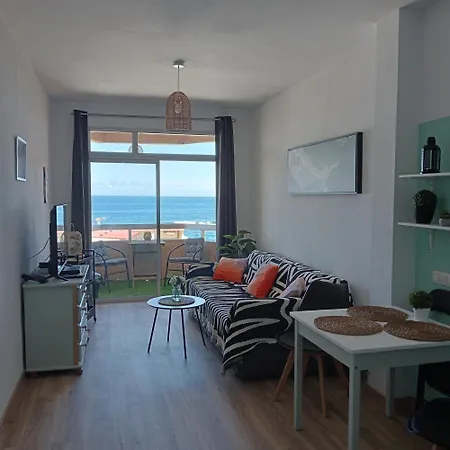 Luas Beachfront House Las Canteras Las Palmas Exterior photo